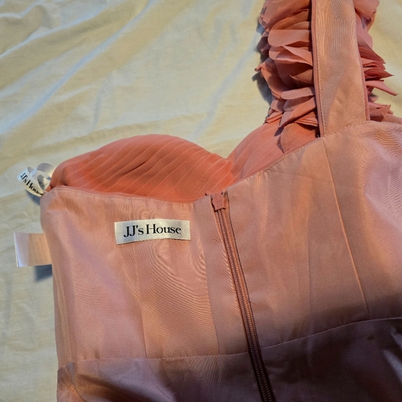 JJ HOUSE  one shoulder bridesmaid  dress - Picture 13 of 15